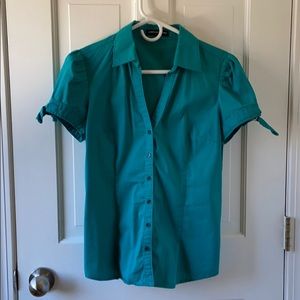 Short sleeve button down dress shirt